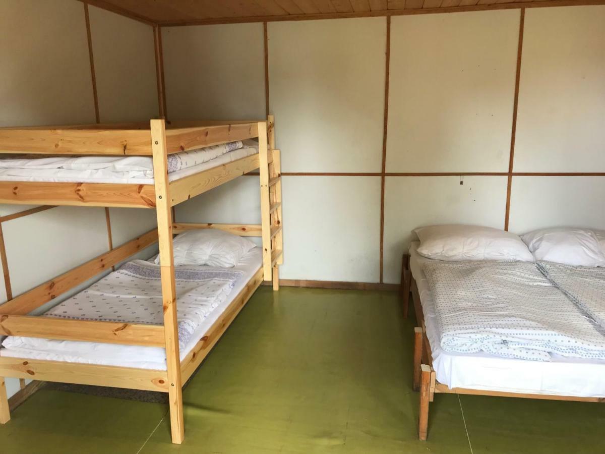 Retro Chaty U Plaze Lipno Hotel Cerna v Posumavi Bagian luar foto
